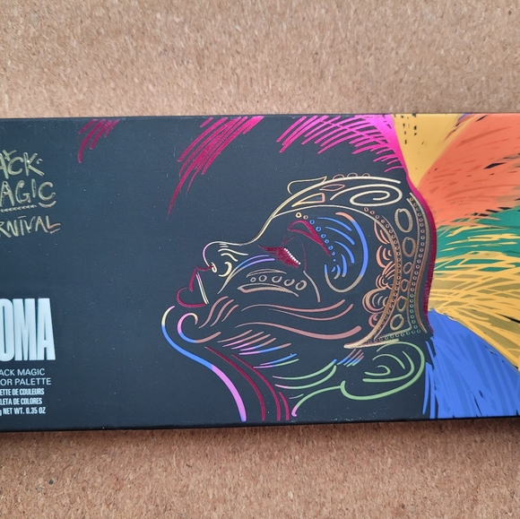 UOMA Black Magic Carnival eyeshadow Palette - Picture 4 of 16